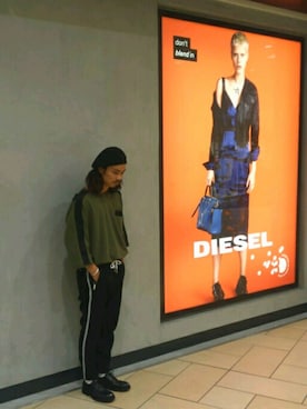 「DIESEL（ディーゼル）のアイテム（ドレスシューズ）」を使った、KIMUさん（メンズ・168cm）の秋コーディネート