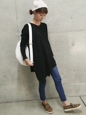 「アイテム（スニーカー、イエロー系）」を使った、もりのがっこうさん（レディース・161cm）の秋コーディネート