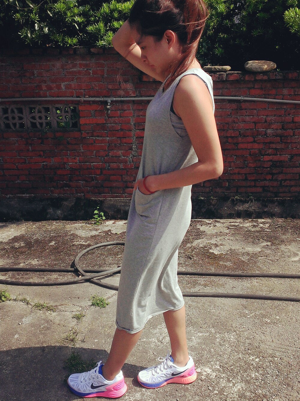 「PAZZO、NIKE、Lunarglide、run」｜「PAZZOのアイテム（ワンピース、グレー系）」を使った、Eleanor・ふみさん（レディース・158cm）の夏コーディネートの1枚目の写真