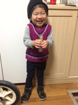 「アイテム（ベスト、パープル系）」を使った、RIIkunさん（キッズ・90cm）の冬コーディネート