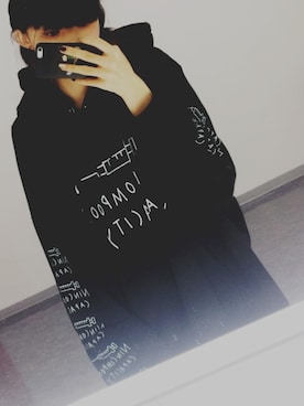 「NINCOMPOOP CAPACITYのアイテム（パーカー、ブラック系）」を使った、まおこさん（レディース・152cm）の秋コーディネート