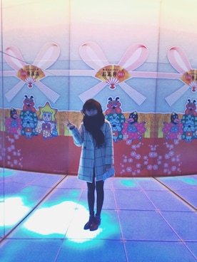 「オフホワイト」｜「アイテム（チェスターコート）」を使った、エピさん（レディース・163cm）の冬コーディネート