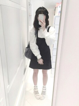 「ブラック×ホワイト」｜「アイテム（オールインワン・サロペット）」を使った、チェリーさん（レディース・158cm）の春コーディネート