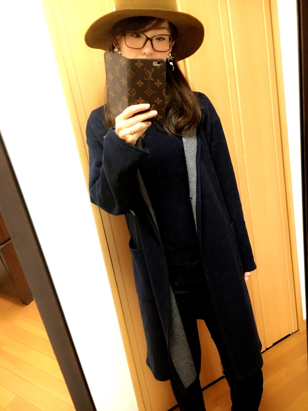 「ハットコーデ、GU、ユニクロ、コートスタイル、休日スタイル」｜「ROPE'のアイテム（ジャケット/アウター、ブルー系）」を使った、そらのすけさん（レディース・164cm）の秋コーディネートの1枚目の写真