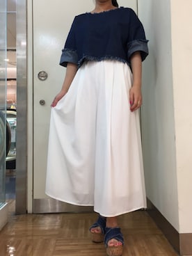 「EVRIS（エヴリス）のバックカシュクールデニムプルオーバー（トップス、ブルー系）」を使った、tsuguさん（レディース・155cm）の夏コーディネート