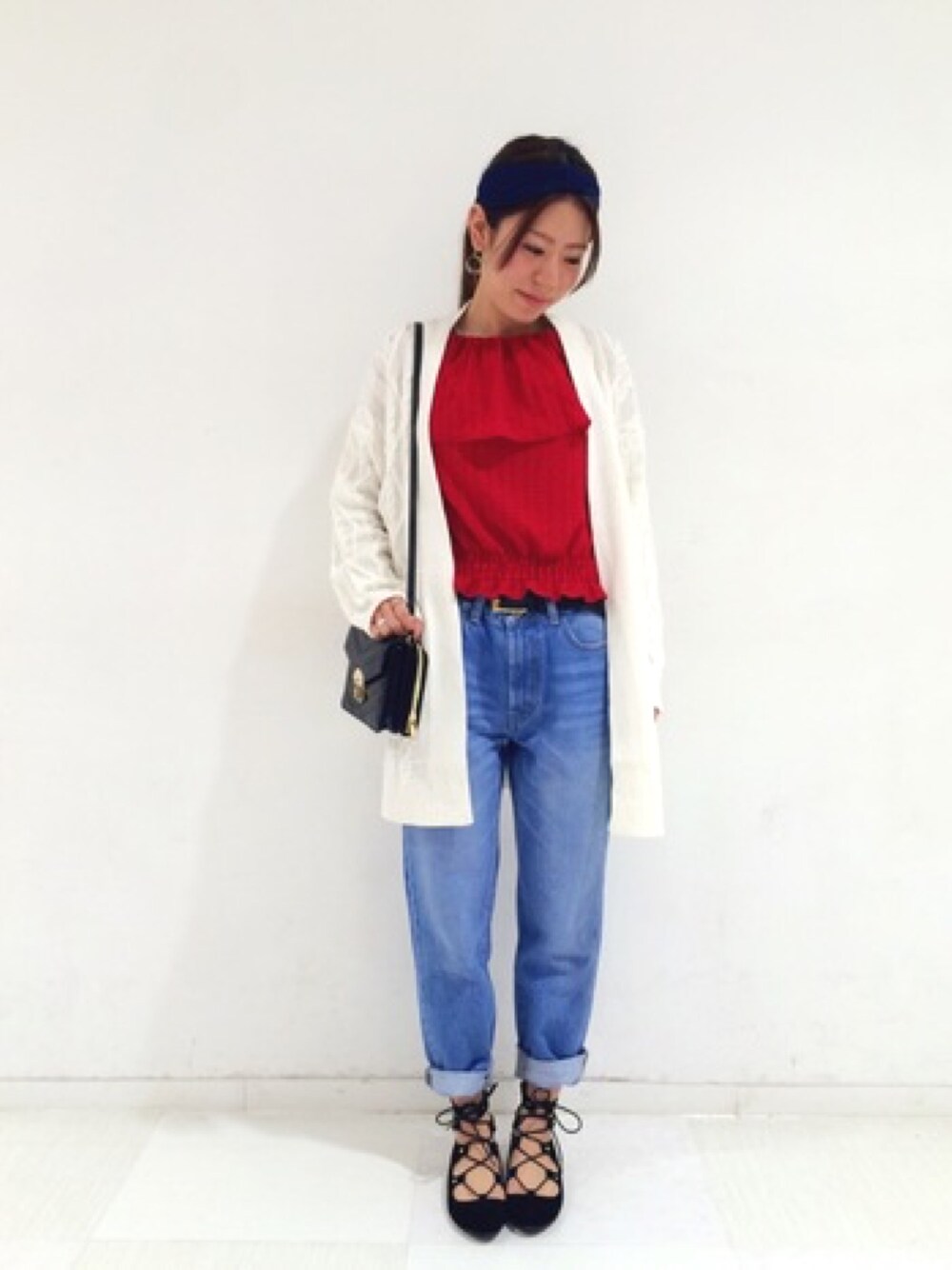 「PAGEBOYのアイテム（トップス、レッド系）」を使った、っちさん（レディース・158cm）の春コーディネートの1枚目の写真
