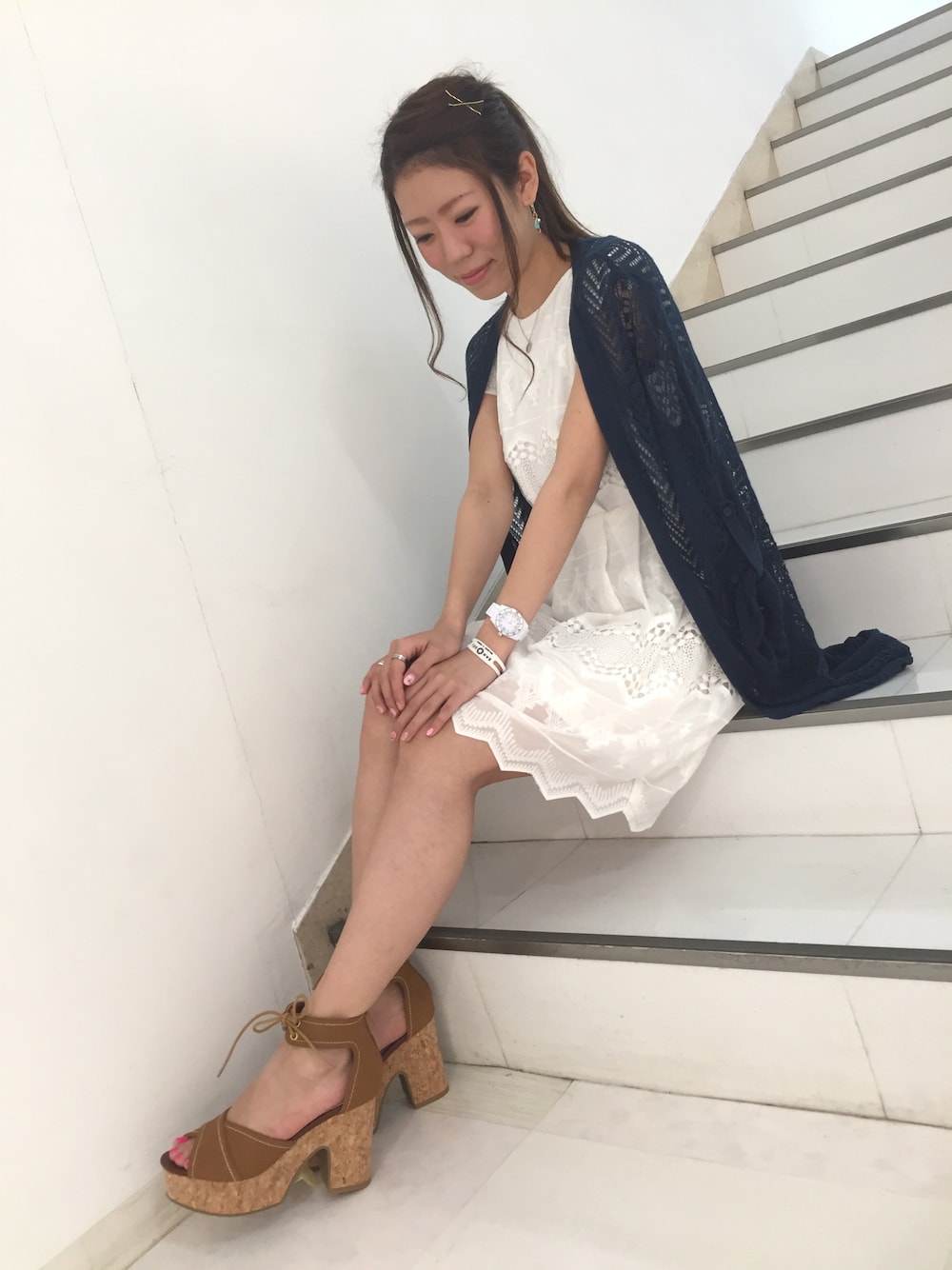 「PAGEBOYの透かし柄編みロングカーディガン（カーディガン/ボレロ、ブルー系）」を使った、っちさん（レディース・158cm）の春コーディネートの1枚目の写真