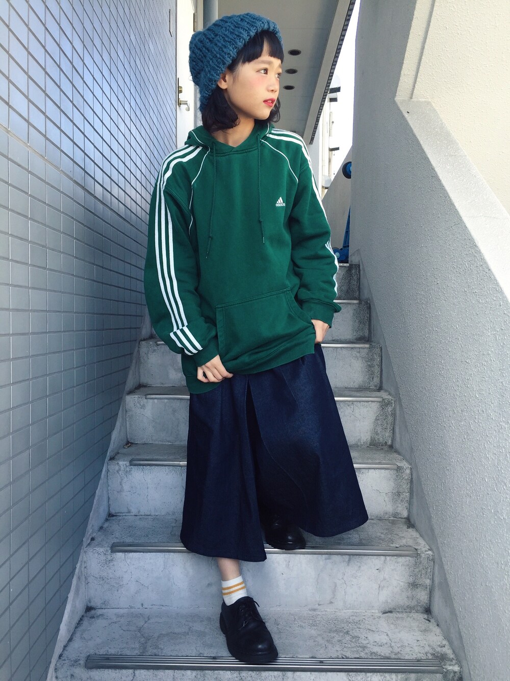 やすだちひろ 髪型 ショート