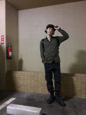 「umit benan（ウミットベナン）のアイテム（パンツ）」を使った、長野晃宏さん（メンズ・165cm）の秋コーディネート