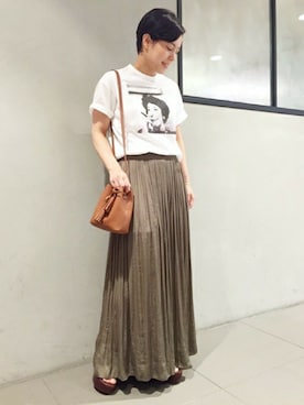 スタッフ8さんのコーディネート