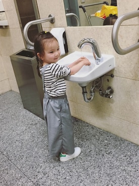 「GLOBAL WORK（グローバルワーク）のアイテム（オールインワン・サロペット）」を使った、丸子さん（キッズ・100cm）の夏コーディネート