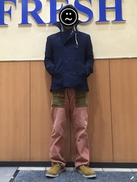 「カラーパンツ」｜「アイテム（ピーコート）」を使った、☈ ¥ ⍨⃝⇑さん（メンズ・175cm）の春コーディネート