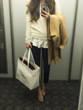 「アイテム（クラッチバッグ、グレー系）」を使った、chika Uさん（レディース・164cm）の冬コーディネート