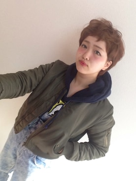 「アイテム（サロペット/オーバーオール）」を使った、askさん（レディース・160cm・10代）の冬コーディネート