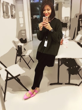 「working style」｜「アイテム（ビーチサンダル）」を使った、Brooksさん（レディース・168cm）の春コーディネート