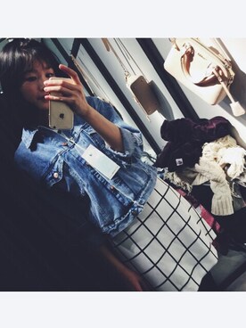 「ZARA（ザラ）のアイテム（デニムジャケット、ブルー系）」を使った、Sunny酱さん（レディース・163cm）の冬コーディネート