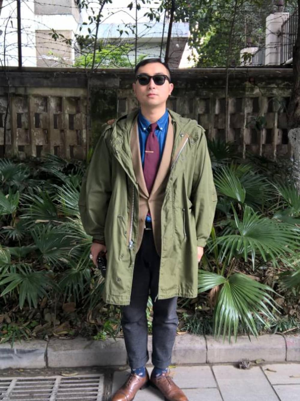「YSLのアイテム（スーツジャケット、イエロー系）」を使った、发条Jさん（メンズ・178cm）の冬コーディネートの1枚目の写真