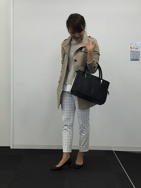 「アイテム（ステンカラーコート）」を使った、22 OCTOBRE Staffさん（レディース・160cm）の冬コーディネート