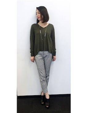 「Vネック」｜22 OCTOBRE Staffさん（レディース・160cm）の春コーディネート