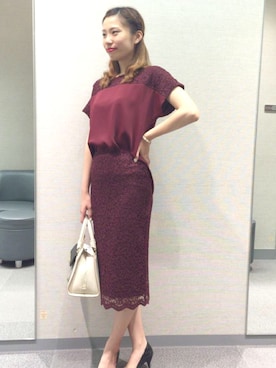 「お食事会」｜「アイテム（スカート）」を使った、22 OCTOBRE Staffさん（レディース・160cm）の夏コーディネート