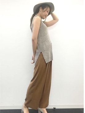 「ワイドシルエット」｜「アイテム（帽子）」を使った、22 OCTOBRE Staffさん（レディース・160cm）の夏コーディネート