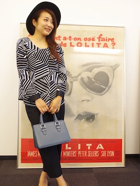 「ブラウスコーデ」｜「アイテム（帽子）」を使った、22 OCTOBRE Staffさん（レディース・162cm）の秋コーディネート