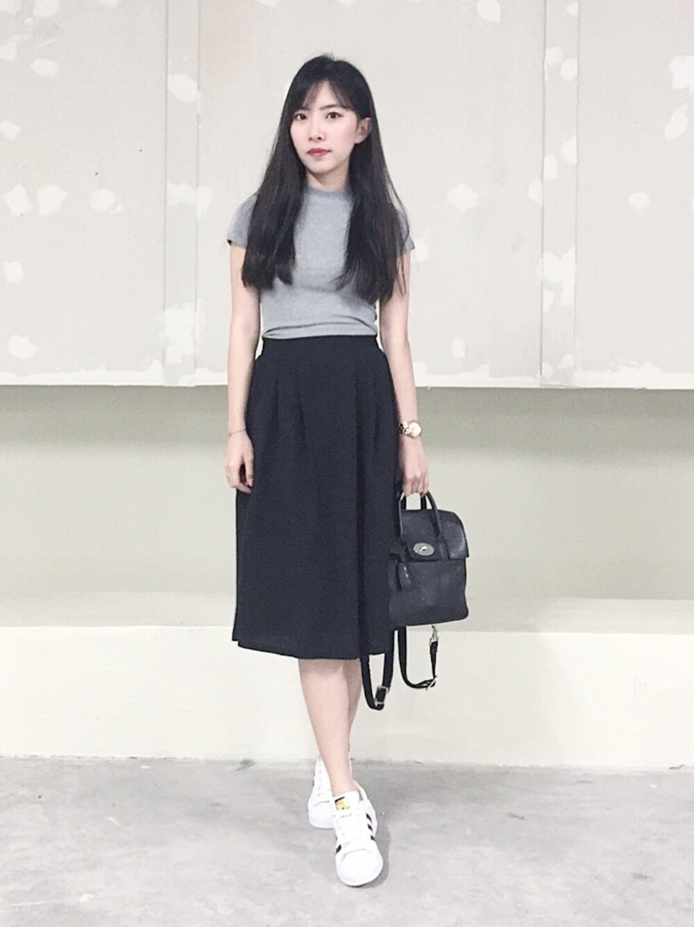 「wiwt、daily look、WEARBOOKエントリー、fashion、mulberry、adidas originals、adidas」｜「FashMobのアイテム（Tシャツ/カットソー、グレー系）」を使った、Colleen Kさん（レディース・158cm）の春コーディネートの1枚目の写真