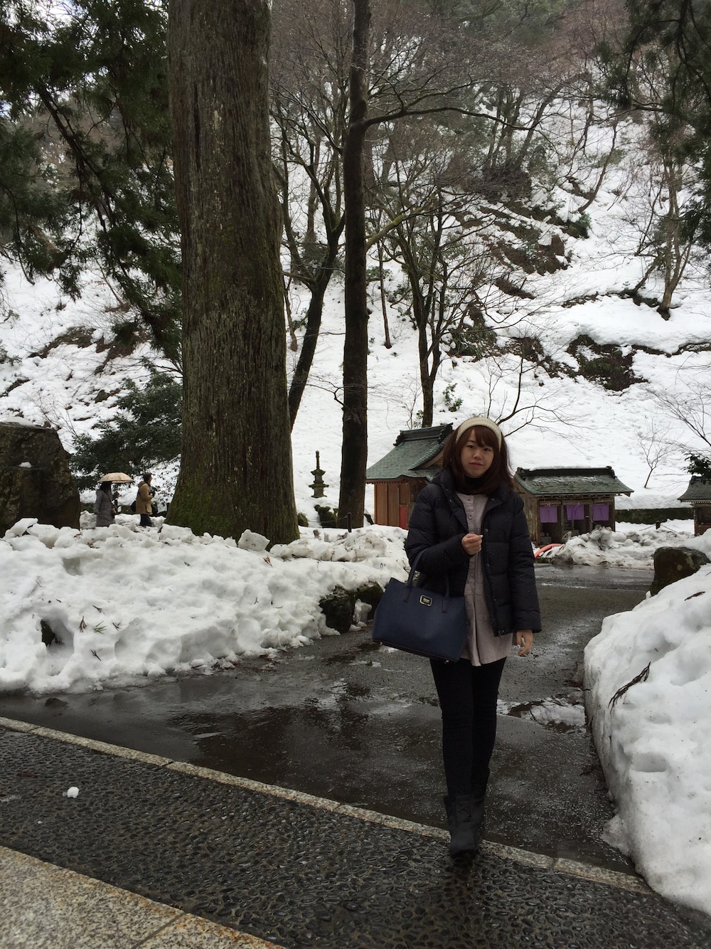 「永平寺町、雪、福井」｜「NIKEのアイテム（ダウンジャケット/コート、ブラック系）」を使った、Cindyさん（レディース・161cm）の冬コーディネートの1枚目の写真