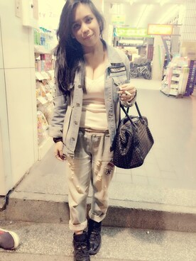 Jasmine Leeさんのコーディネート