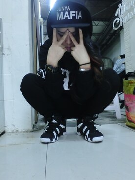 Jasmine Leeさんのコーディネート