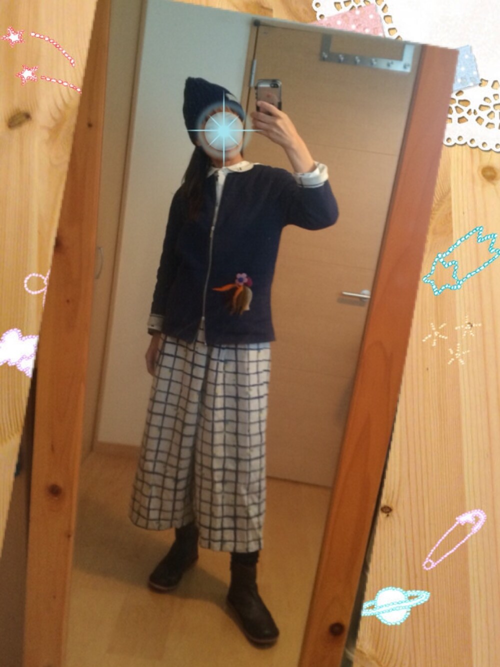「ガウチョパンツ」｜「POU DOU DOUのアイテム（シャツ/ブラウス、ホワイト系）」を使った、まおママさん（レディース・162cm）の冬コーディネートの1枚目の写真