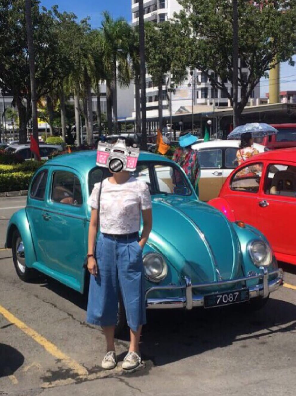 「classic、bettle1963」｜「H&Mのアイテム（その他トップス、ホワイト系）」を使った、AleVivさん（レディース・163cm）の冬コーディネートの1枚目の写真