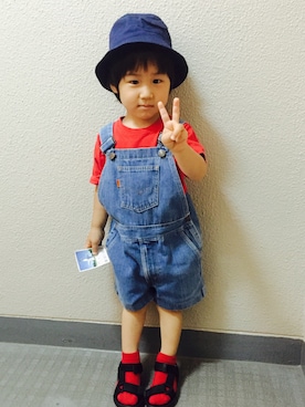 「Levi's（リーバイス）のアイテム（サロペット/オーバーオール）」を使った、yamaさん（キッズ・90cm）の夏コーディネート