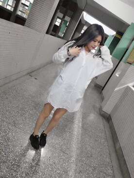 倪妮さんのコーディネート