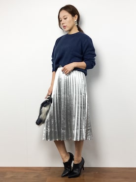 「丸首ニット」｜黒田デビーさん（レディース・165cm）の秋コーディネート