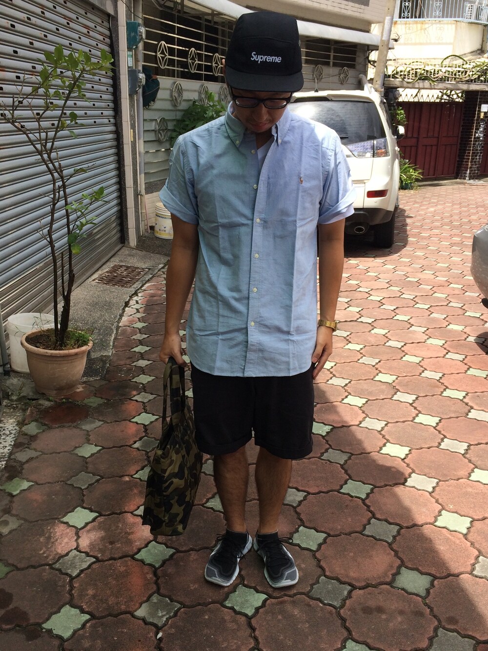 「UNIQLO、supreme、Polo Ralph Lauren、HeadPorter、ape」｜「POLO RALPH LAURENの
Polo（シャツ/ブラウス、ブルー系）」を使った、Mr_kuoxxさん（メンズ・170cm）の夏コーディネートの1枚目の写真