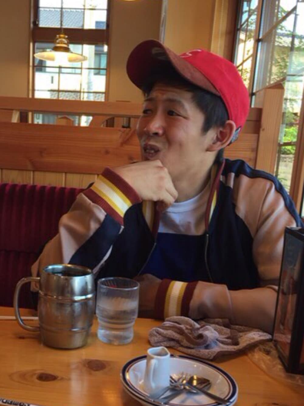 「soeのLHP/エルエイチピー/SOE/ソーイ/soe×NEW ERA COTTON TWILL CAP（キャップ、レッド系）」を使った、chaahan666さん（メンズ・168cm）の冬コーディネートの1枚目の写真