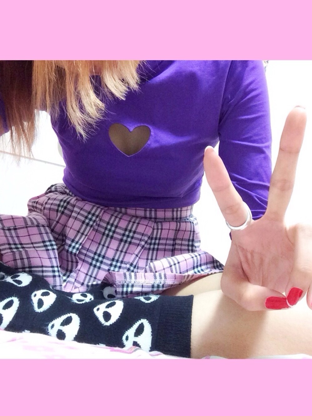 「TOPMAN、FIG&VIPER、BUBBLES、TOP SHOP」｜「Dr. Martensのboots（ブーツ、ブラック系）」を使った、ℳさん（レディース・168cm）の春コーディネートの1枚目の写真