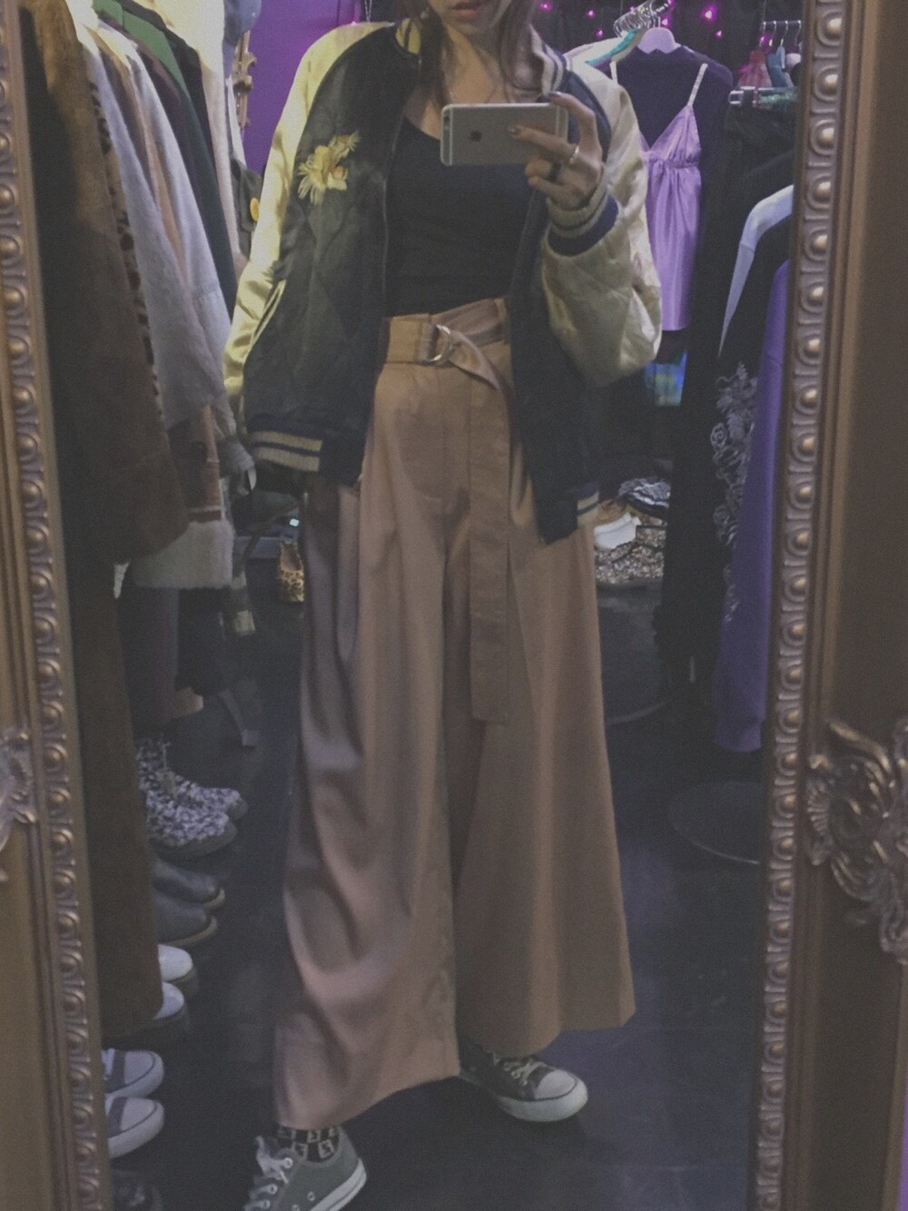 「faithtokyo」｜「Faithのアイテム（パンツ、ベージュ系）」を使った、ℳさん（レディース・168cm）の春コーディネートの1枚目の写真