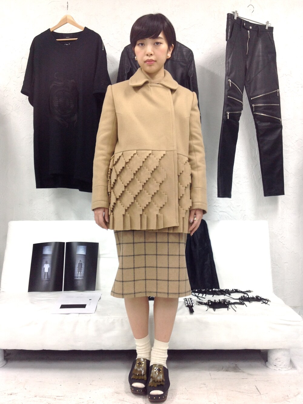 「ステンカラーコート、キャメル、プリーツ、BELPER、PALETTE art alive」｜「BELPER プリーツ ステンカラーコート（ステンカラーコート、ベージュ系）」を使った、ringoさん（レディース・160cm）の秋コーディネートの1枚目の写真