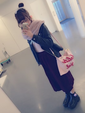 「ハーフアップ」｜「アイテム（ライダースジャケット）」を使った、マママさん（レディース・151cm）の冬コーディネート
