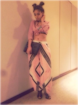 「NASIR MAZHAR（ネイサーメイザー）のアイテム（その他パンツ、ピンク系）」を使った、pikopikomarinさん（レディース・162cm）の秋コーディネート