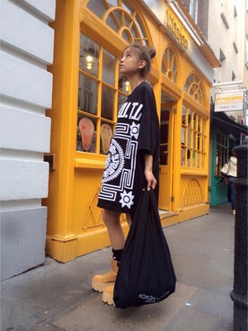 「KTZ（ケイティーゼット）のアイテム（Tシャツ/カットソー、ブラック系）」を使った、pikopikomarinさん（レディース・162cm）の秋コーディネート