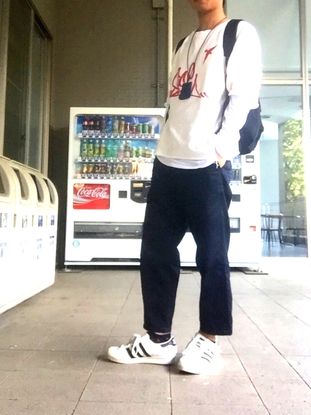 「シンプル、古着MIX、カジュアル、Sise、COMME des GARCONS、Hender Scheme、クロシェット、初投稿、ワイドパンツ」｜「SISEのsise（スウェット、ホワイト系）」を使った、koさん（メンズ・173cm）の春コーディネートの1枚目の写真