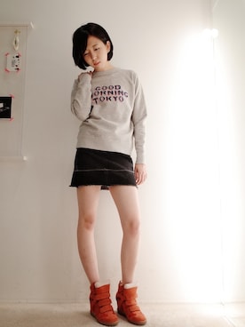 「バレンタインデートスタイル」｜「アイテム（スウェット）」を使った、FLONT STAFF さん（レディース・166cm）の冬コーディネート