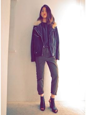 「ISABEL MARANT（イザベルマラン）のアイテム（パンツ）」を使った、FLONT STAFF さん（レディース・165cm）の秋コーディネート