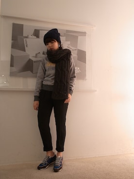「ランニングシューズ」｜「アイテム（スニーカー、グリーン系）」を使った、FLONT STAFF さん（レディース・155cm）の秋コーディネート