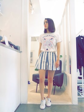 「Maison Kitsune（メゾンキツネ）のアイテム（Tシャツ/カットソー）」を使った、FLONT STAFF さん（レディース・159cm）の冬コーディネート