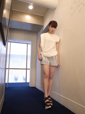 「白いスニーカー」｜「アイテム（サンダル）」を使った、FLONT STAFF さん（レディース・155cm）の春コーディネート