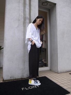 「MM6 Maison Margiela（ｴﾑｴﾑｼｯｸｽ ﾒｿﾞﾝ ﾏﾙｼﾞｪﾗ）のアイテム（トップス）」を使った、FLONT STAFF さん（レディース・165cm）の春コーディネート